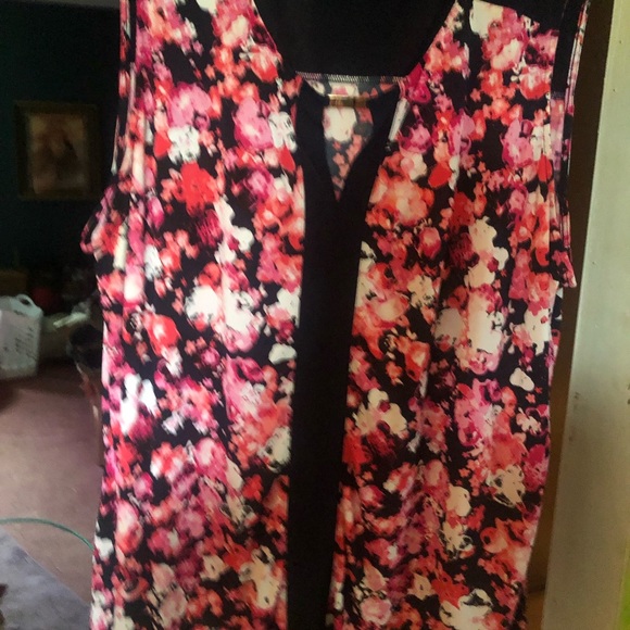 Top - Picture 2 of 13